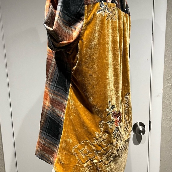 plaid embroidered blouse top by paparazzi - Picture 9 of 12